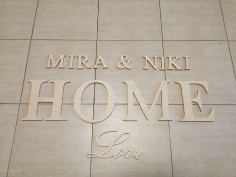 mira_niki_home.jpg